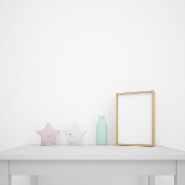 Mesa branca decorada com objetos kawaii e molduras para fotos, parede em branco com copyspace
