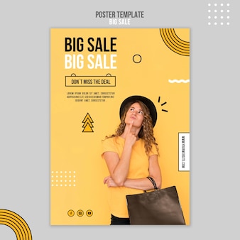 Modelo de pôster vertical para grande venda com mulher e sacola de compras