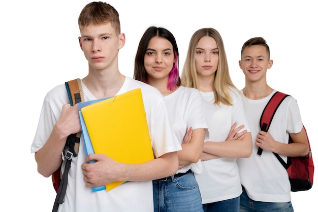 Retrato de estúdio de jovens estudantes adolescentes