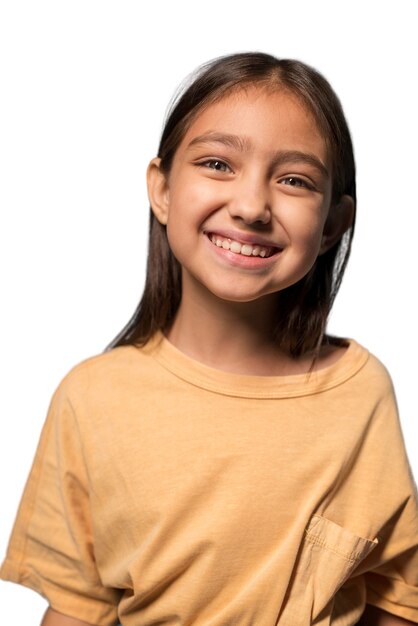 Retrato de menina sorridente bonito