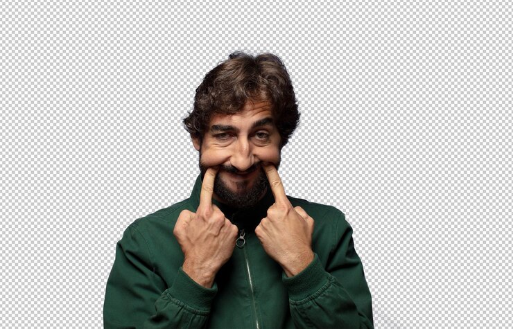 PSD grátis sorrindo com confiança apontando para o seu próprio sorriso falso
