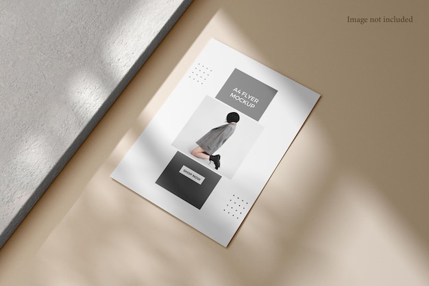 A4-Flyer-Mockup mit organischem Schatten