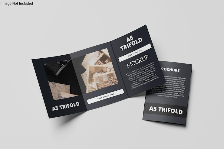 A5 Brochure a tre ante Mockup