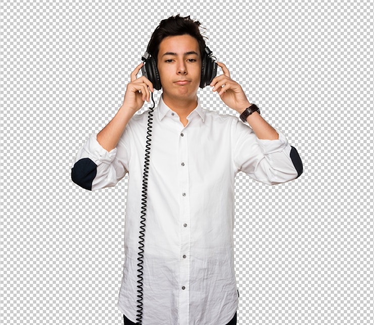 PSD adolescente escuchando algo en los auriculares