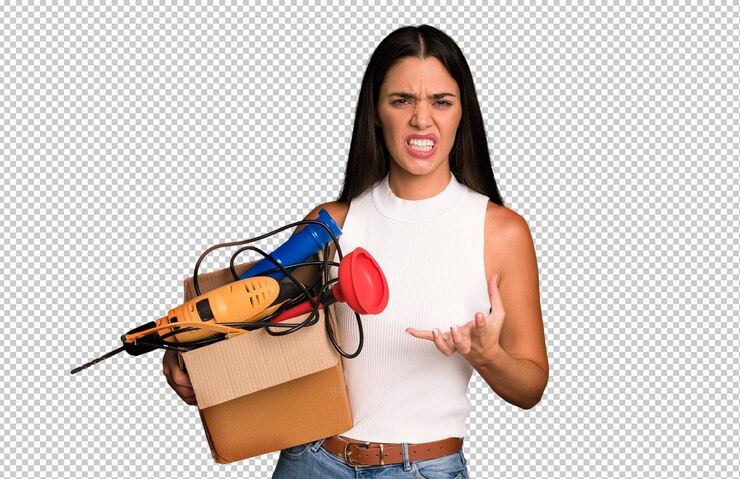 PSD adulto joven hispano y mujer expresiva con un concepto de manitas de caja de herramientas