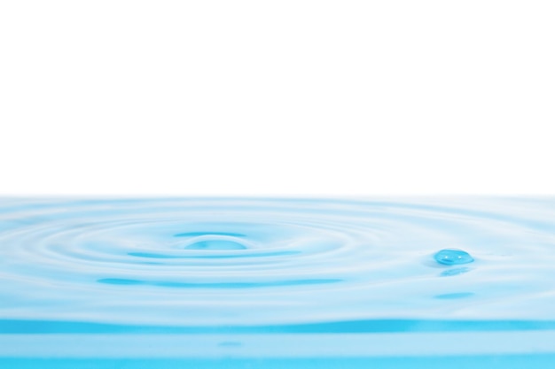 Agua sobre fondo transparente aislado
