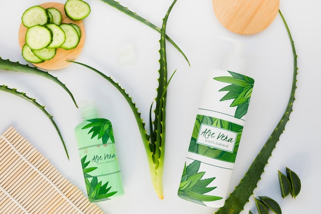 Aloe vera avec ensemble de produits cosmétiques