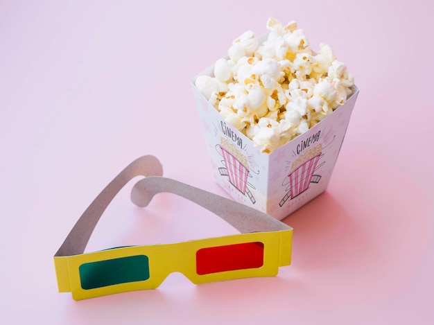 PSD angle élevé de lunettes de cinéma avec pop-corn