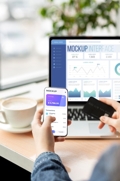 PSD l'application de paiement sur les smartphones affiche la maquette