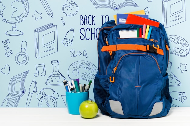 PSD arranjo com mochila e material escolar
