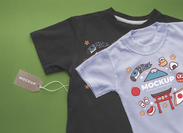 Arranjo de mock-up de camiseta japonesa com vista superior
