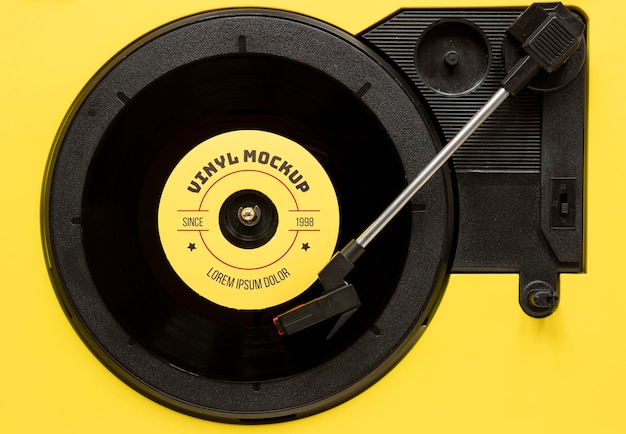 Arreglo con maqueta de disco de vinilo