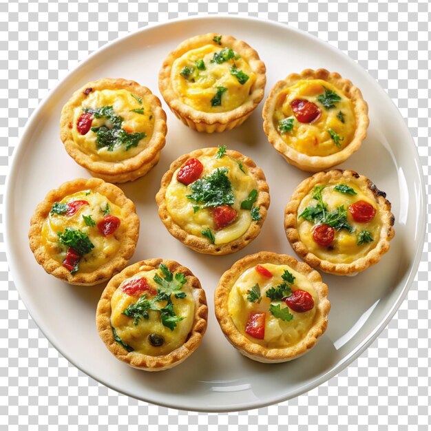 PSD une assiette sur des mini-quiches isolées sur un fond transparent