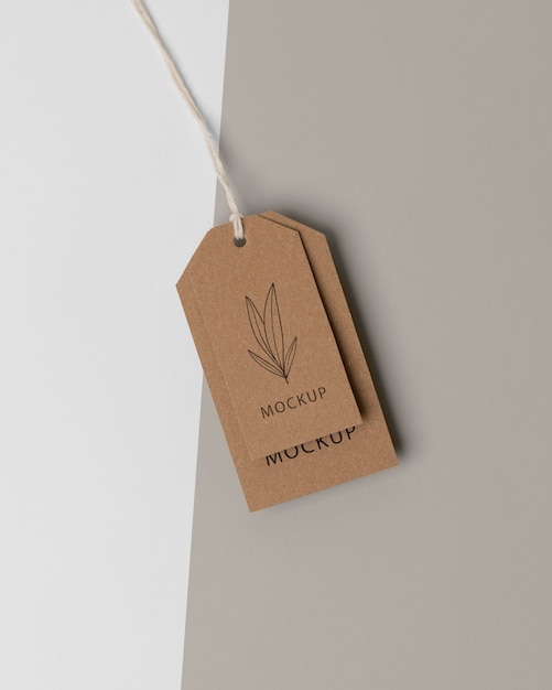 Assortimento di cartellini in cartone mock-up