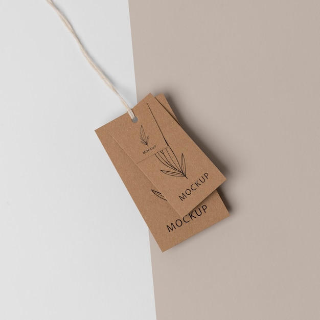 Assortimento di cartellini in cartone mock-up