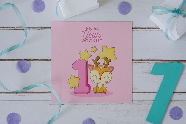 Assortimento di mock-up di elementi primo compleanno per neonati