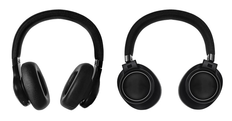 PSD auriculares para las orejas sobre fondo blanco