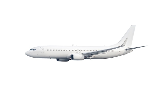 Un avión de pasajeros moderno blanco volando aislado