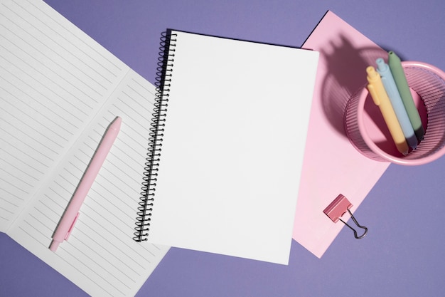 Back-to-school-Material-Mockup für die Schulzeit