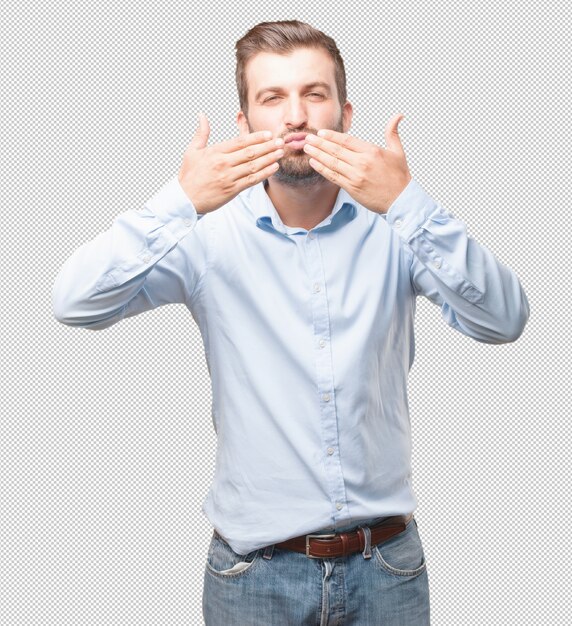 Beau jeune homme avec la bouche de baiser