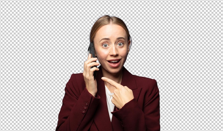 PSD bella donna d'affari che usa uno smartphone