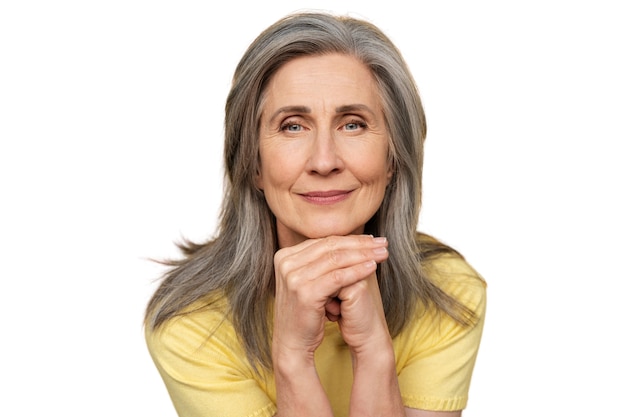 PSD belle femme âgée souriante