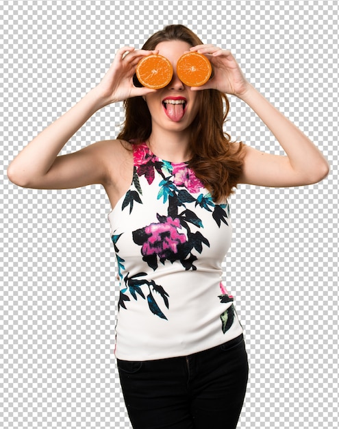 Belle Jeune Fille Portant Des Tranches D'orange Comme Lunettes