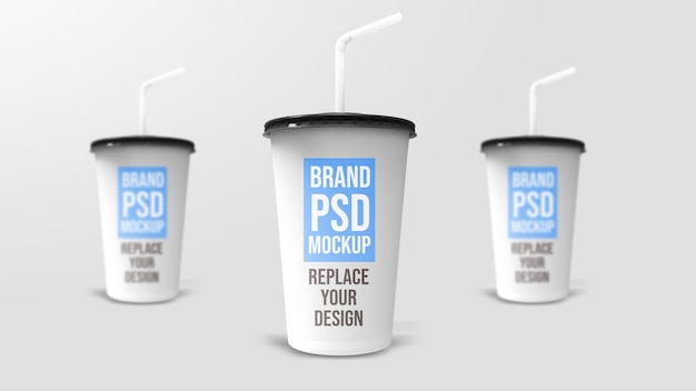 Bicchiere di plastica 3d rendering mockup design