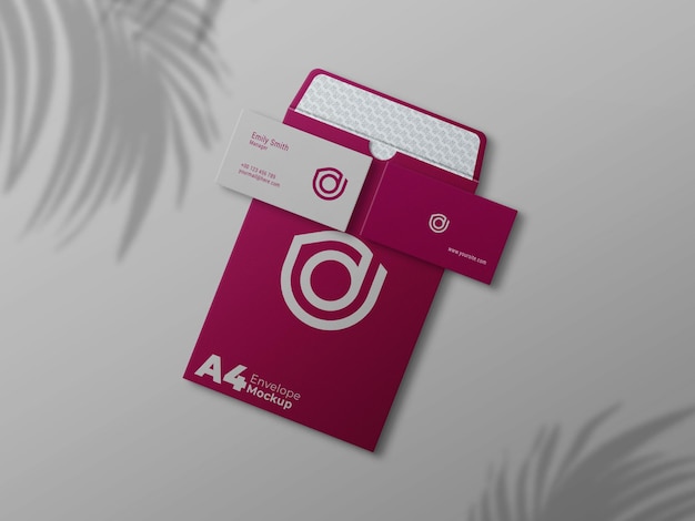 Biglietto da visita su busta aperta A4 mockup realistico