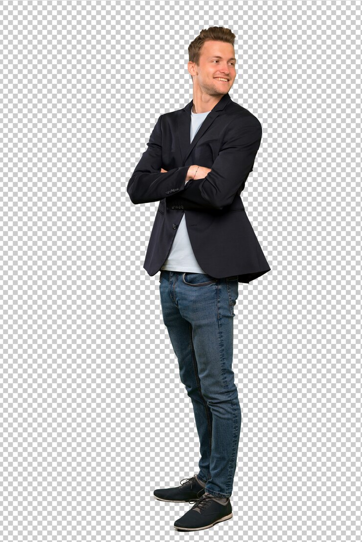 PSD blonde bel homme aux bras croisés et heureux