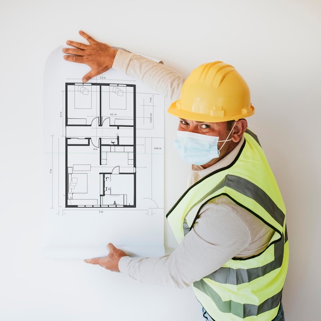 Bodenplan-PSD-Mockup auf der weißen Wand