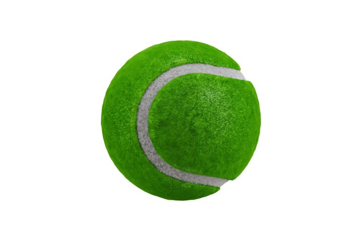 PSD bola de tênis verde isolada em fundo branco