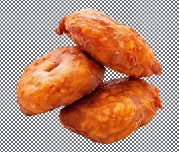 Bolos sabrosos y deliciosos fritters de frijoles fritos aislados sobre un fondo transparente