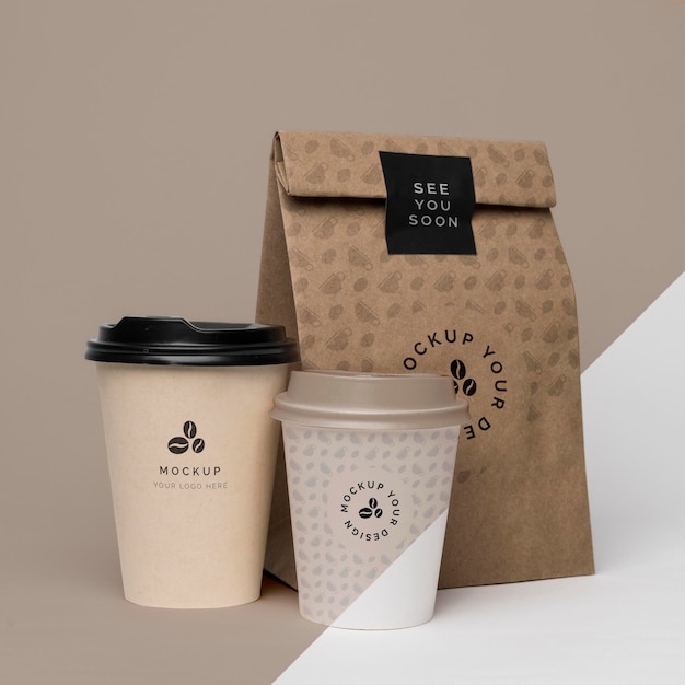 PSD bolsa de papel con maqueta de café