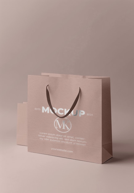 Bolsa de papel en el modelo de estudio