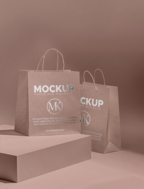 Bolsa de papel en el modelo de estudio