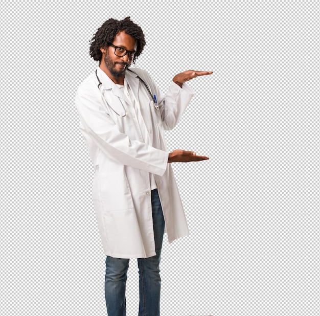 Bonito, médico americano africano americano, segurando, algo, com, mãos
