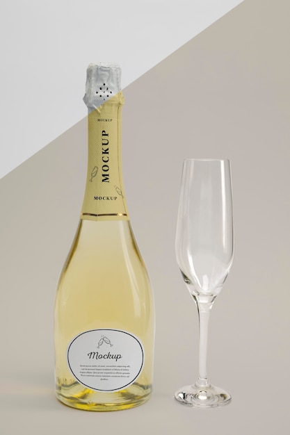 Botella de champagne con maqueta