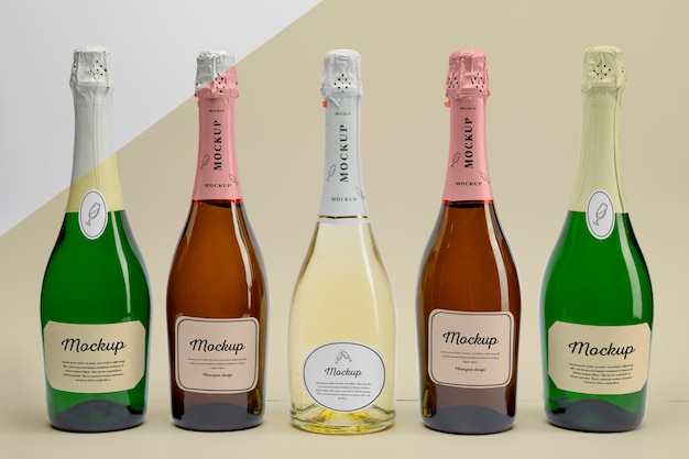 Bottiglie di champagne con mock-up