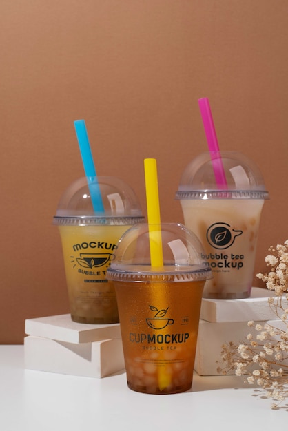 Bubble-Tea-Getränkebehälter-Mock-up-Design