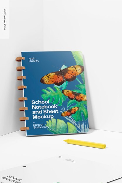 Caderno escolar e maquete de folha