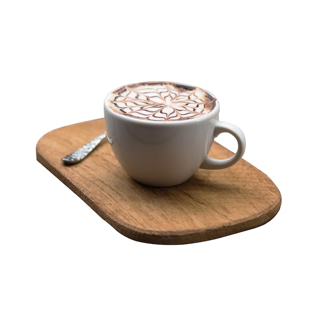 Café com leite em uma xícara branca em uma tábua de madeira