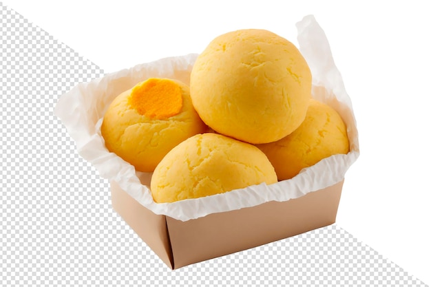 caixa cheia de pão de queijo ou pães de queijo, comida tradicional brasileira isolada do fundo