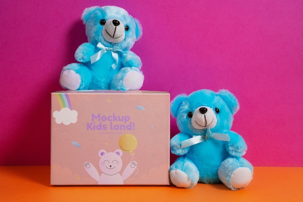 Caixa de brinquedos colorida para crianças com ursinho de pelúcia