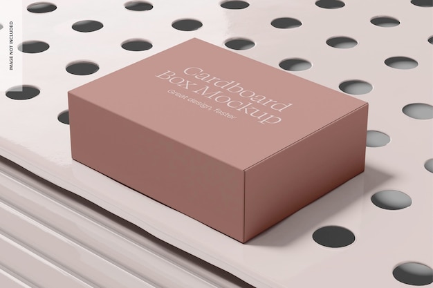 Caja de cartón con paneles Mockup vista derecha