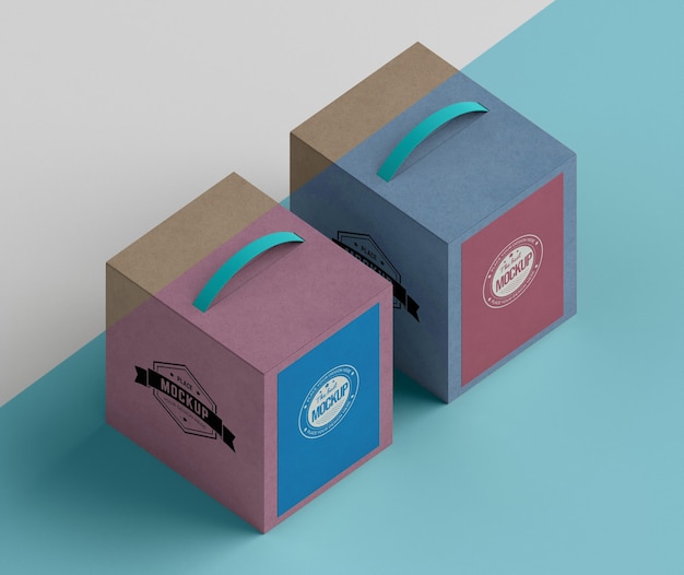 Cajas de cartón de diseño isométrico