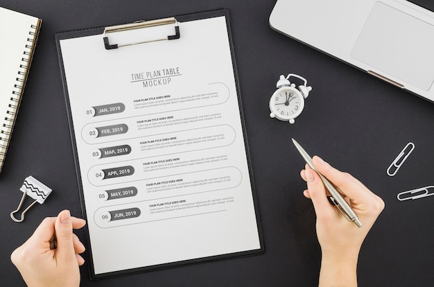 PSD calendrier du plan de temps de vue de dessus avec maquette