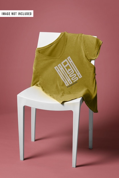 Camiseta con mockup de silla