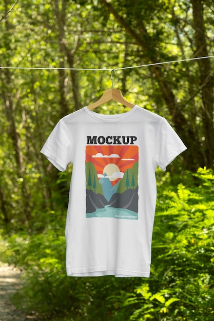 Camiseta na natureza