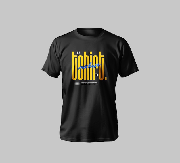 Camiseta negra con tipografía en negrita